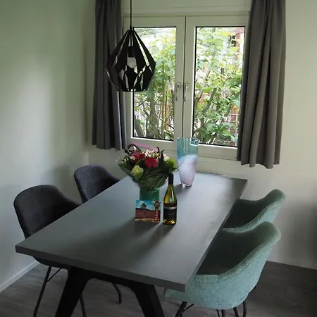 פארק נופש Vakantie Huis 26a Droomparken ביקברחן