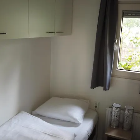 פארק נופש Vakantie Huis 26a Droomparken ביקברחן