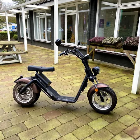 פארק נופש Vakantie Huis 26a Droomparken ביקברחן